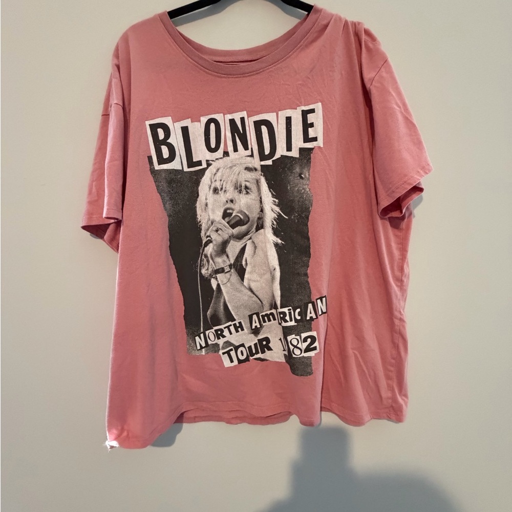 Pink Blondie Tour 1982 Graphic Band T-Shirt